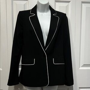 Karl Lagerfeld Black with White Piping Lined Blazer Size 4